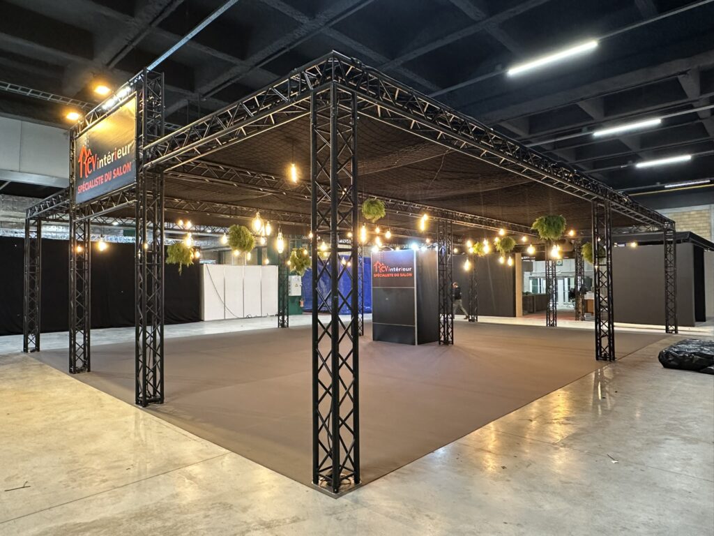 stand-exposition-sur-mesure-belgique-charleroi